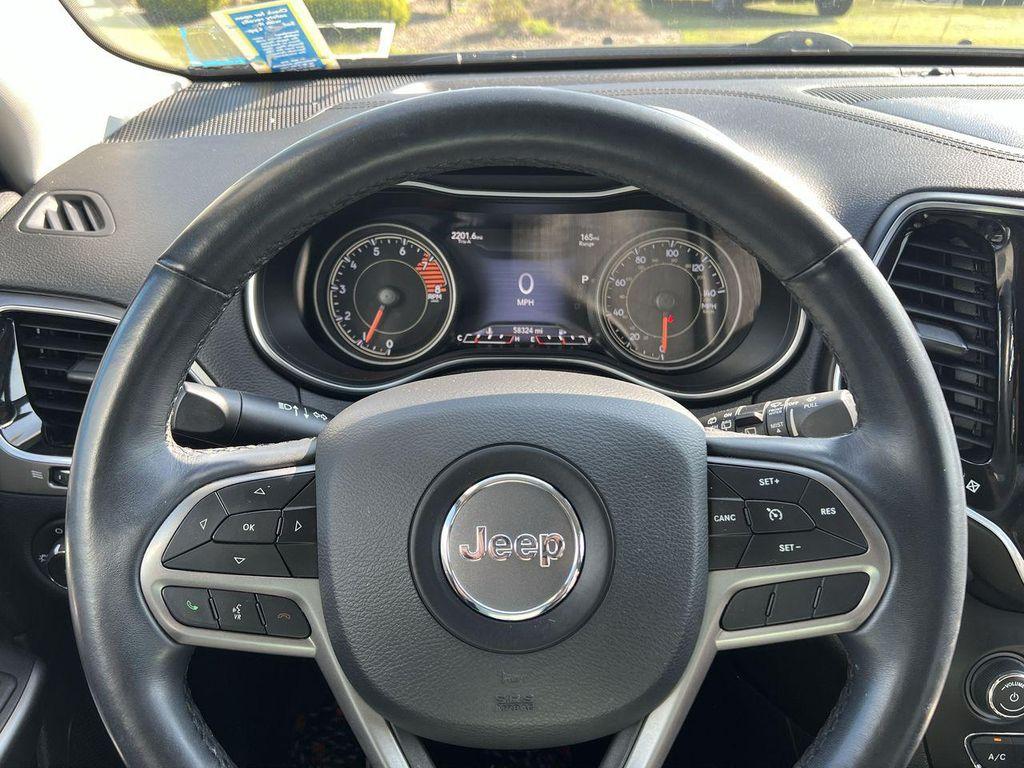 used 2019 Jeep Cherokee car, priced at $17,900