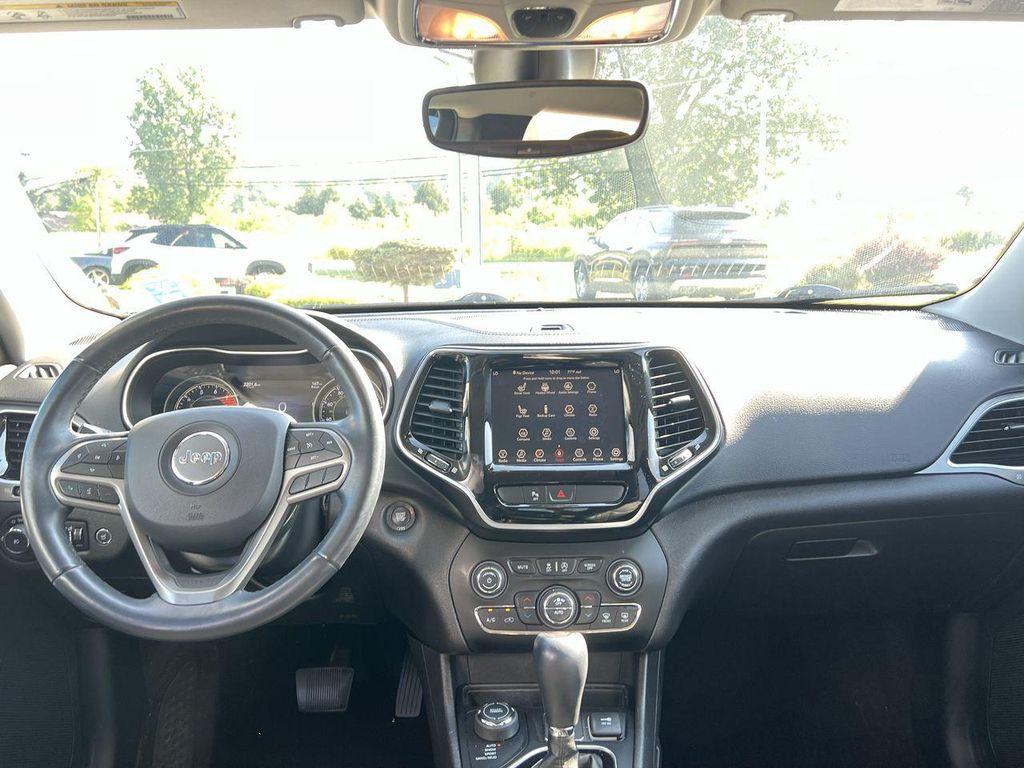 used 2019 Jeep Cherokee car, priced at $17,900