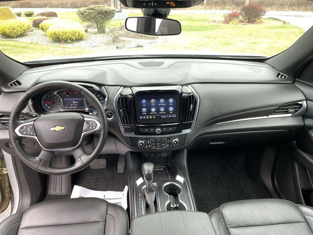 used 2022 Chevrolet Traverse car, priced at $29,525