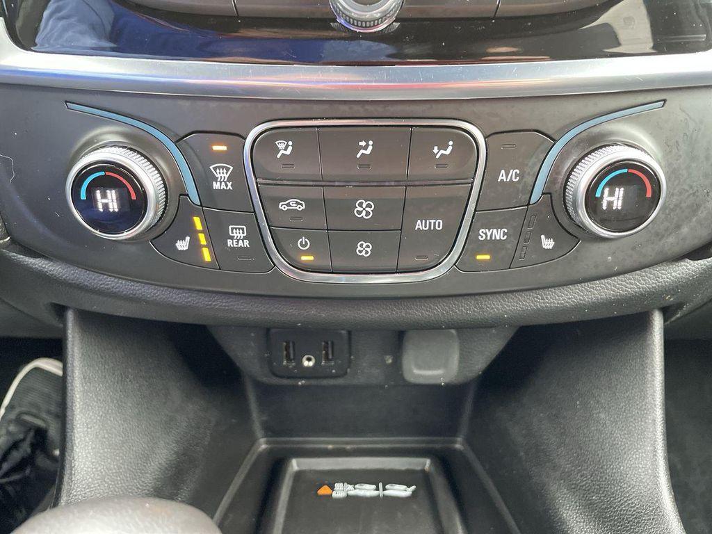 used 2022 Chevrolet Traverse car, priced at $29,525