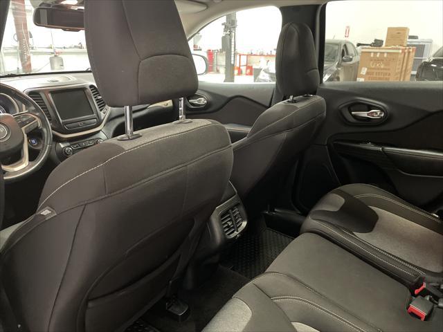 used 2014 Jeep Cherokee car