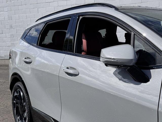 new 2025 Kia Sportage car, priced at $33,465