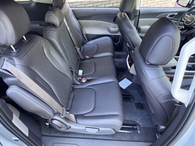 new 2025 Kia Carnival car, priced at $40,000