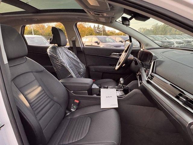 new 2025 Kia Sportage car, priced at $35,145