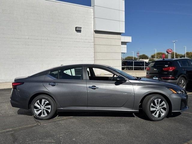 new 2025 Nissan Altima car, priced at $25,301