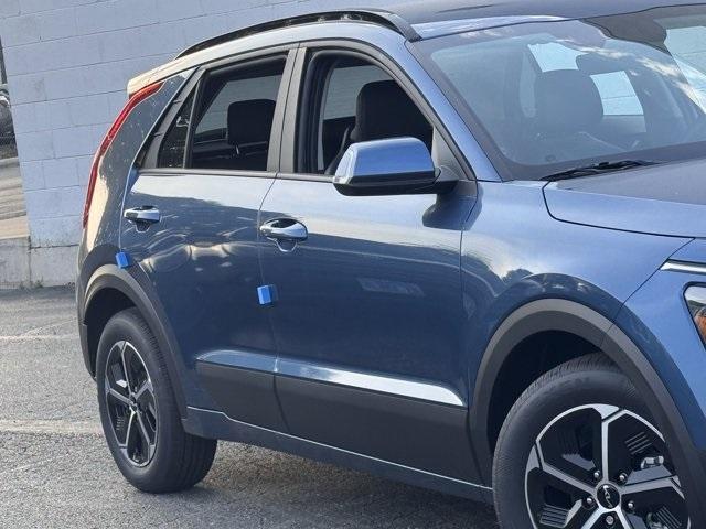 new 2025 Kia Niro car, priced at $26,925