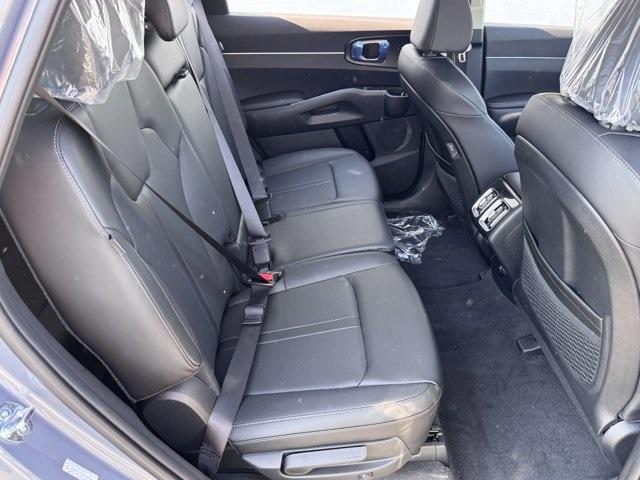 new 2025 Kia Sorento car, priced at $31,135