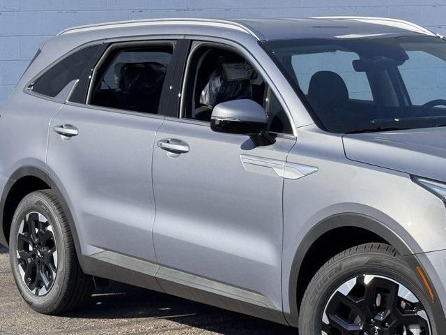 new 2025 Kia Sorento car, priced at $31,135