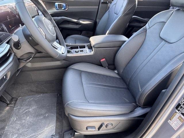new 2025 Kia Sorento car, priced at $31,135