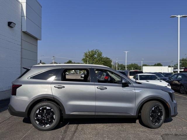 new 2025 Kia Sorento car, priced at $31,135