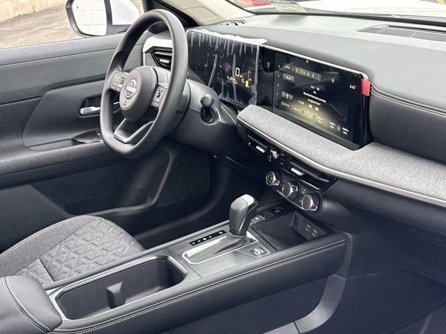 new 2025 Nissan Kicks car, priced at $24,984