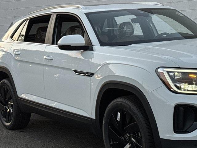 new 2025 Volkswagen Atlas Cross Sport car, priced at $47,641