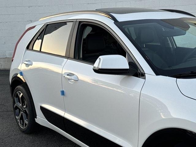 new 2025 Kia Niro car, priced at $29,545