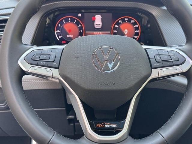 new 2025 Volkswagen Atlas car, priced at $40,074