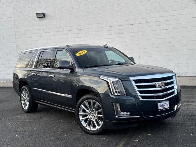 used 2019 Cadillac Escalade ESV car, priced at $28,991