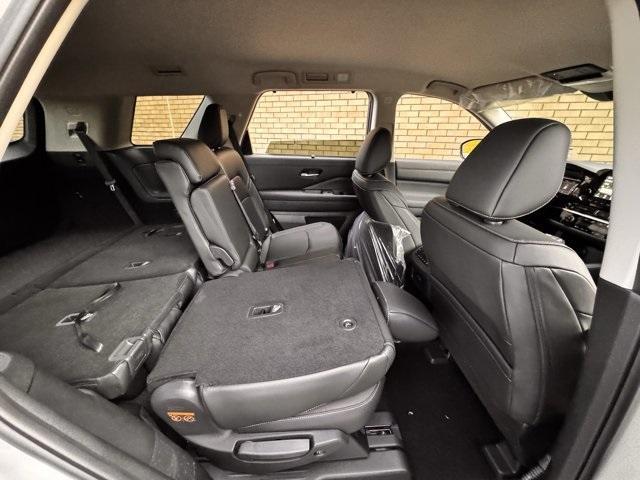 new 2025 Nissan Pathfinder car