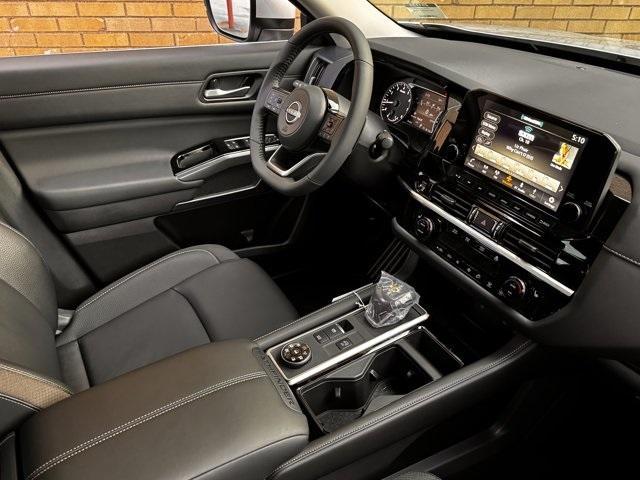 new 2025 Nissan Pathfinder car