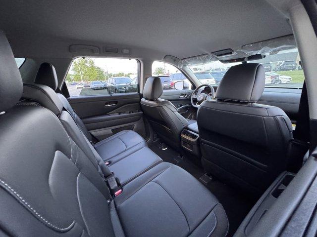 new 2025 Nissan Pathfinder car, priced at $43,246
