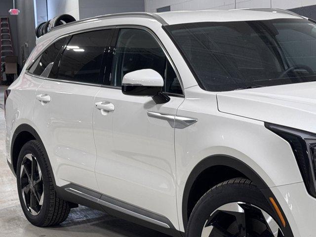 new 2025 Kia Sorento Hybrid car, priced at $38,990