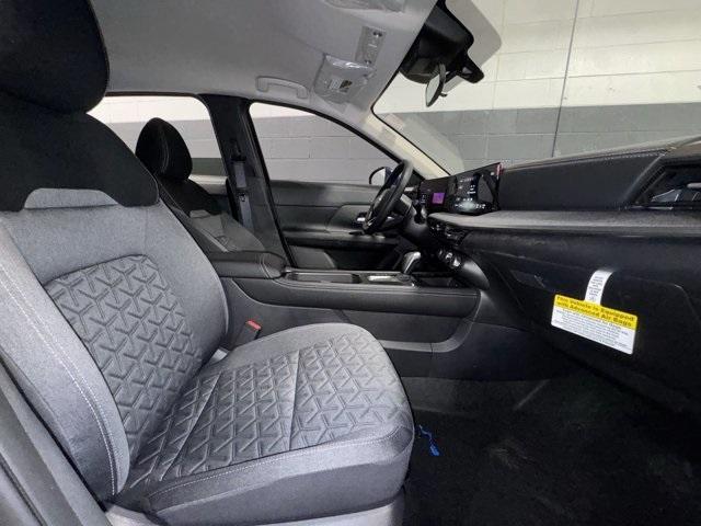 new 2025 Nissan Kicks car, priced at $24,984