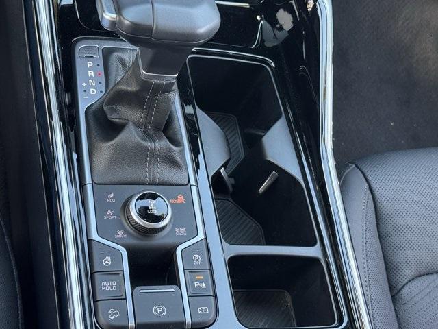 new 2025 Kia Sorento car, priced at $42,710