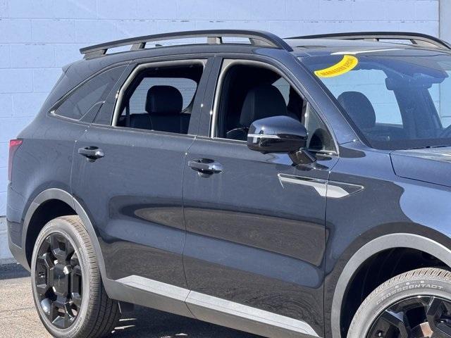 new 2025 Kia Sorento car, priced at $42,710