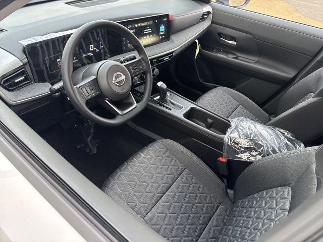 new 2025 Nissan Kicks car, priced at $24,984