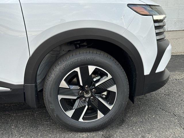 new 2025 Nissan Kicks car, priced at $24,984