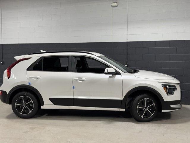 new 2025 Kia Niro car, priced at $28,320