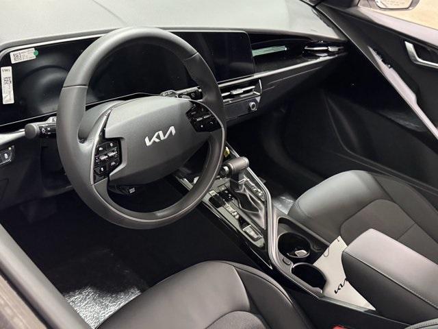 new 2025 Kia Niro car, priced at $28,320