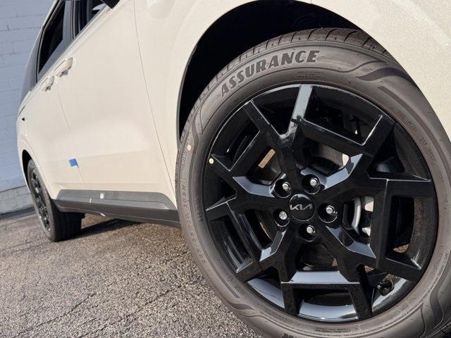 new 2026 Kia Carnival Hybrid car, priced at $55,020