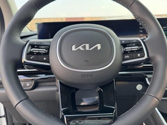 new 2026 Kia Carnival Hybrid car, priced at $55,020