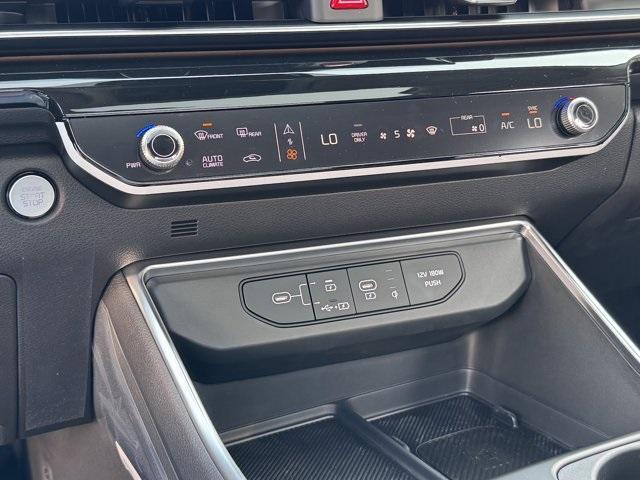 new 2026 Kia Carnival Hybrid car, priced at $55,020