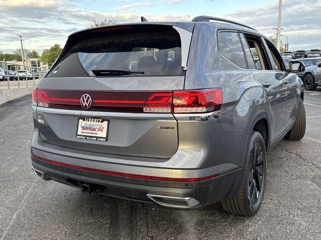 new 2025 Volkswagen Atlas car, priced at $44,616