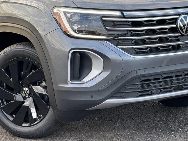 new 2025 Volkswagen Atlas car, priced at $44,616