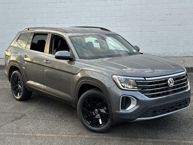 new 2025 Volkswagen Atlas car, priced at $44,616