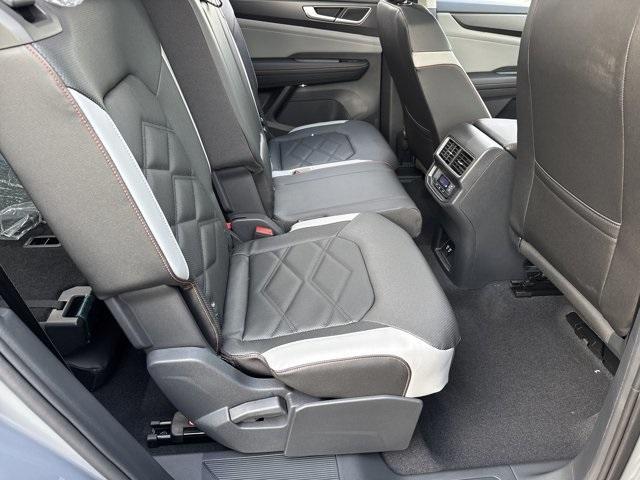 new 2025 Volkswagen Atlas car, priced at $46,841