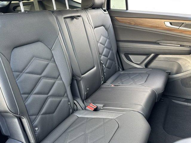 new 2025 Volkswagen Atlas car, priced at $39,006