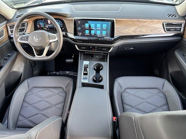 new 2025 Volkswagen Atlas car, priced at $39,006