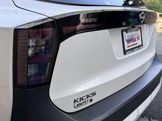 new 2025 Nissan Kicks car