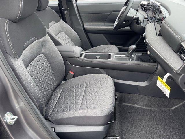 new 2025 Nissan Kicks car, priced at $24,984