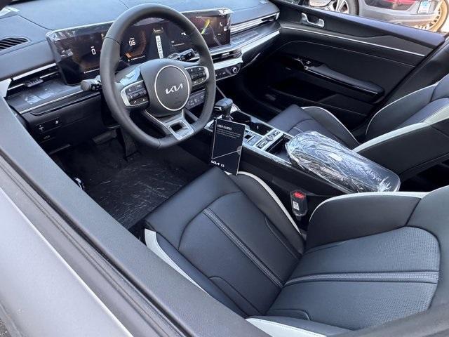 new 2025 Kia K5 car, priced at $30,355