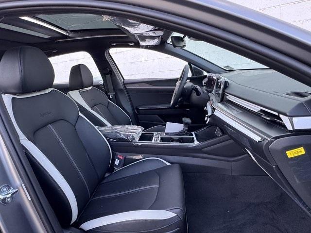 new 2025 Kia K5 car, priced at $30,355