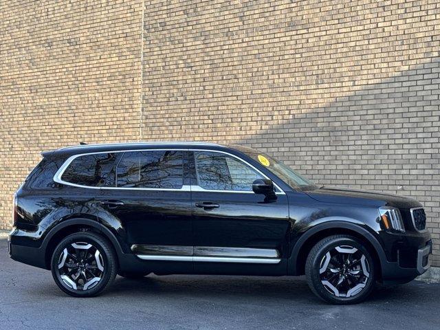 used 2023 Kia Telluride car, priced at $34,991