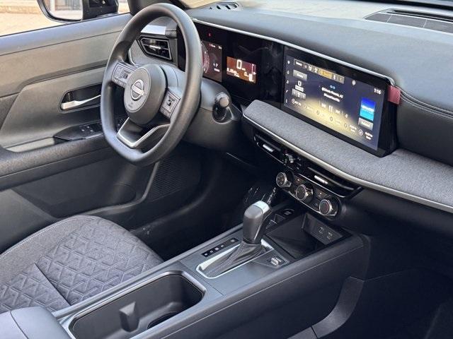 new 2025 Nissan Kicks car, priced at $25,595