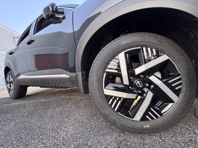 new 2025 Nissan Kicks car, priced at $25,595
