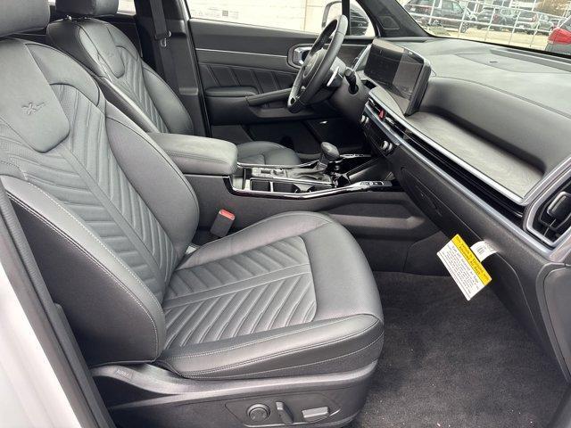 new 2025 Kia Sorento car, priced at $45,995