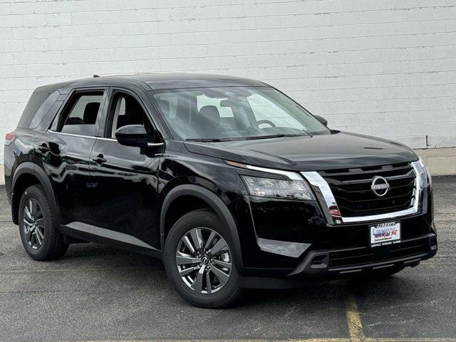 new 2024 Nissan Pathfinder car, priced at $32,996