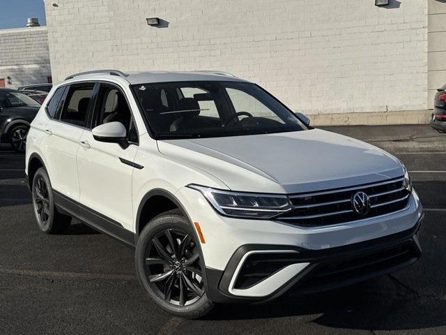 new 2024 Volkswagen Tiguan car, priced at $33,707