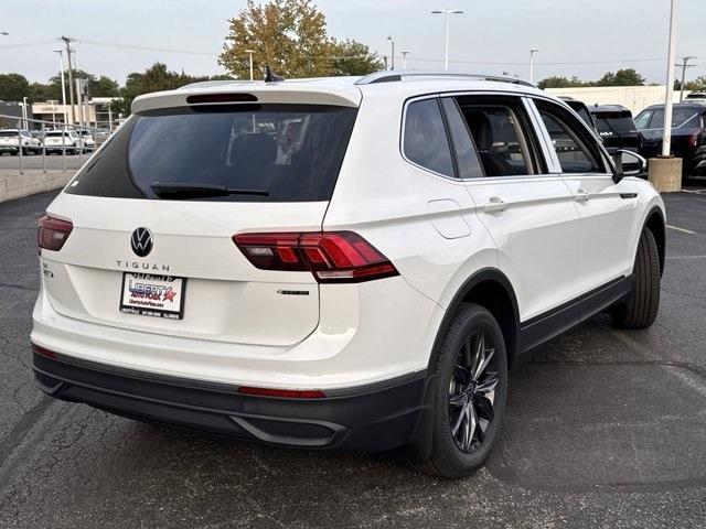 new 2024 Volkswagen Tiguan car, priced at $33,892